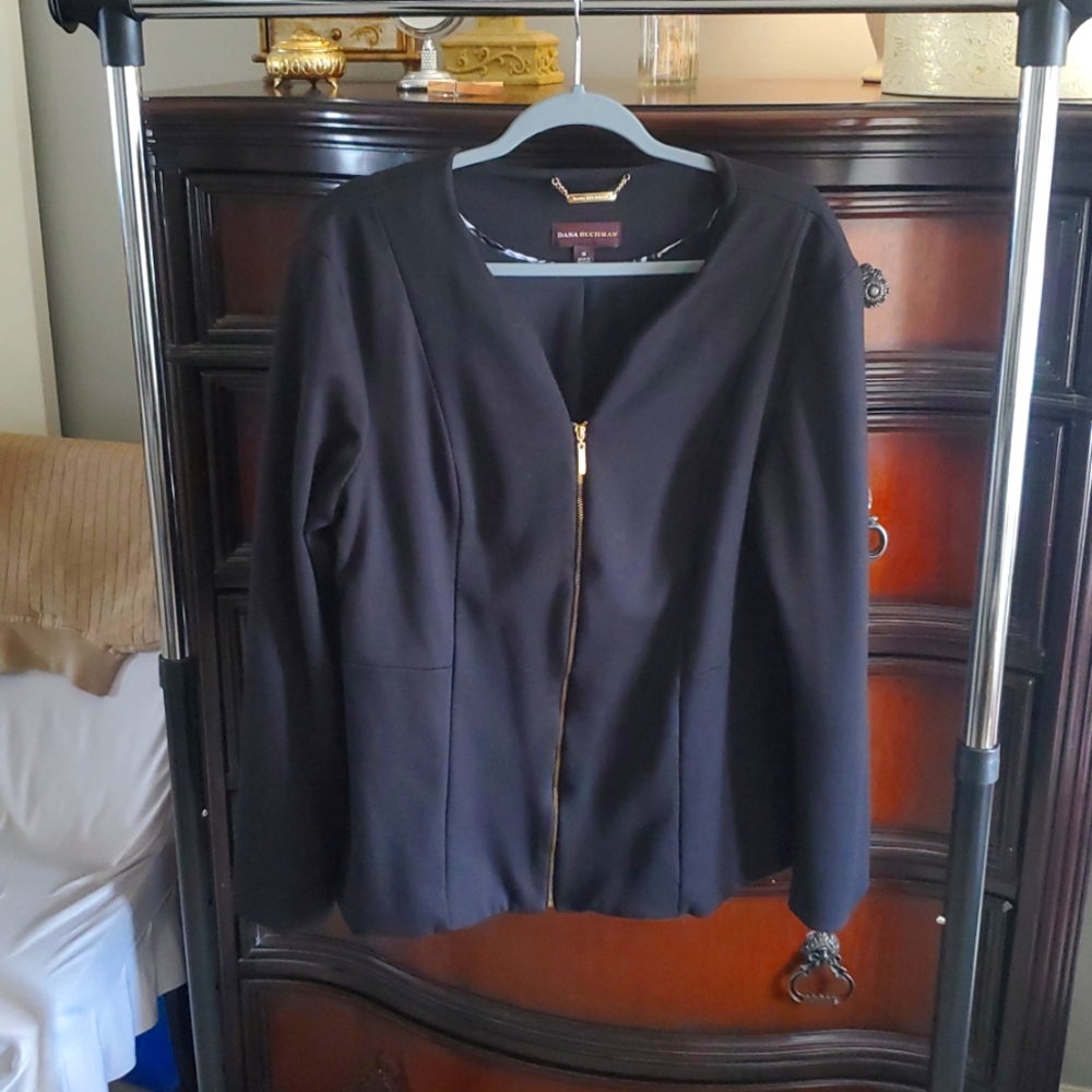 Dana Buchman blazer